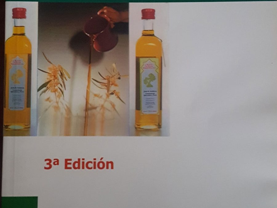 Elaboración de Aceites de Oliva de Calidad II. Obtención por el sistema de dos fases. Dirección General de Investigación y Formación Agroalimentaria y Pesquera. Junta de Andalucía. 1994.